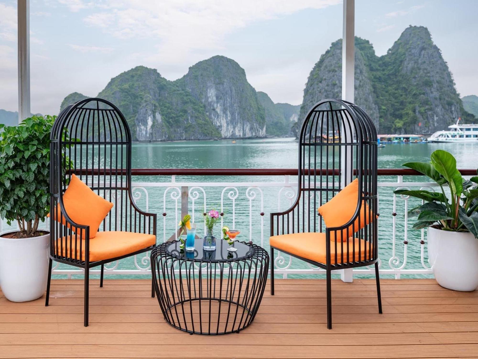 Mb Central Hotel Cat Ba Island Exterior foto
